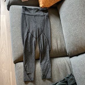 Soulcycle x Lululemon reflective leggings